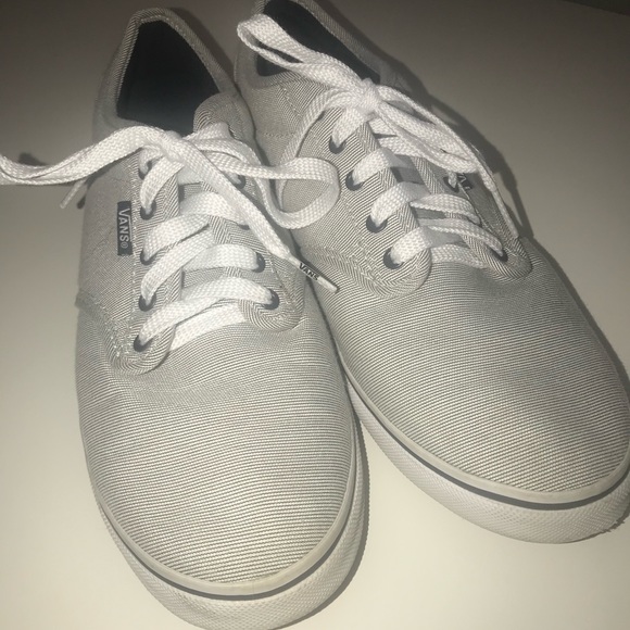 Vans Shoes - Authentic Vans